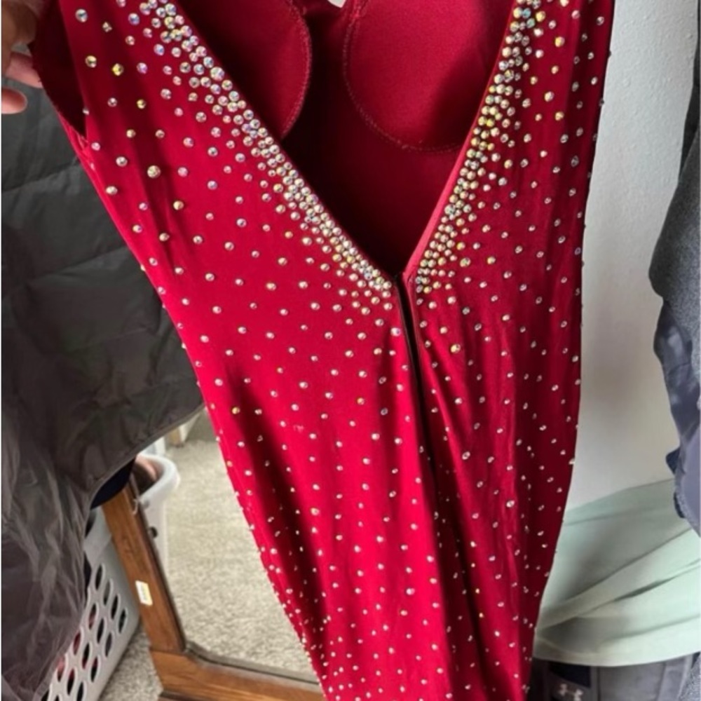 Prom dress - Picture 2 of 5